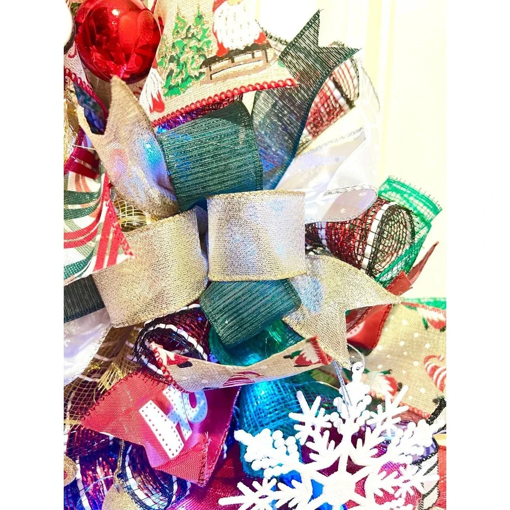 Handmade Christmas Gnome in Sleigh Holiday Ribbon Door Wreath 26 ins LED XLW3